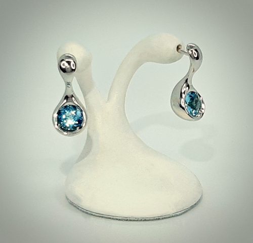Pendientes Pip Plata Rodiada y Topacio Azul